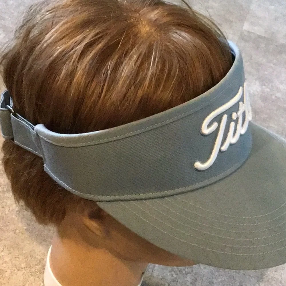 Titleist golf visor